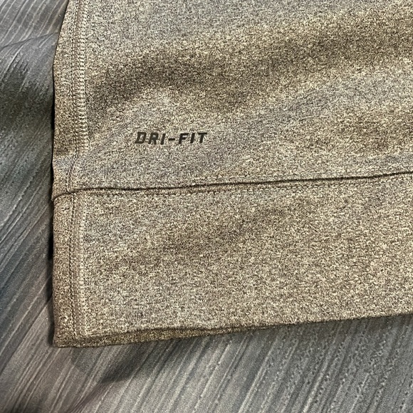 Nike Pro fleece lined top- L - Picture 3 of 8